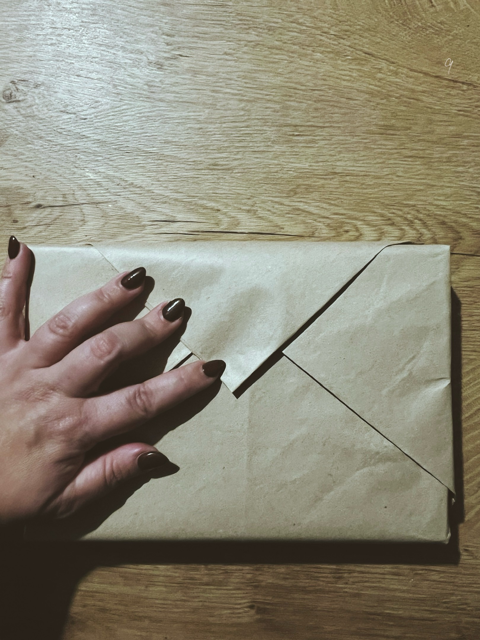 Obálka ze čtvercového papíru – krok 7